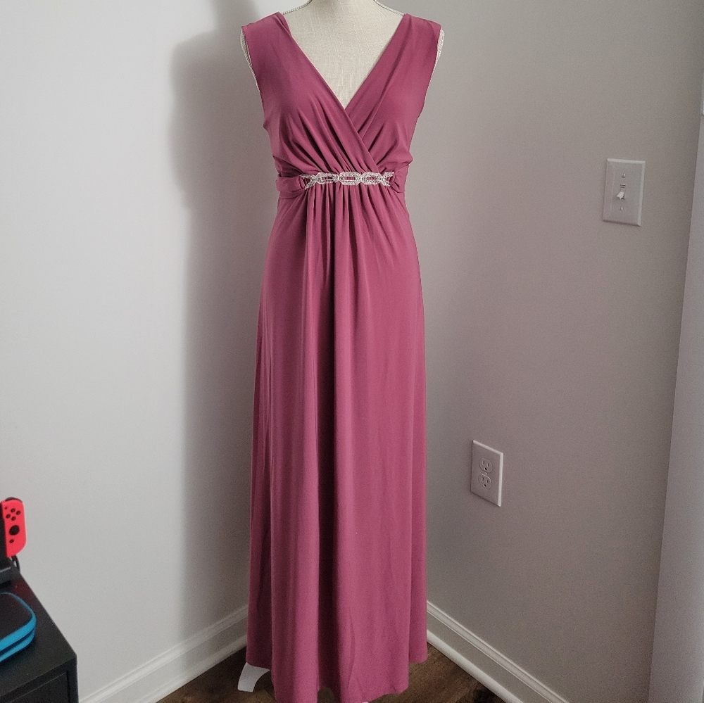 Elegant Pink Sleeveless Dress